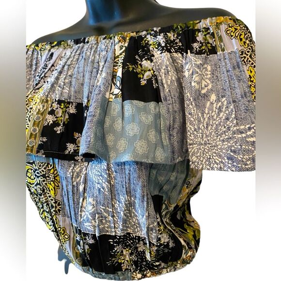 RAGA Tops - Anthropologie off shoulder spring top RAGA ruffle boho chic crop top NWT S